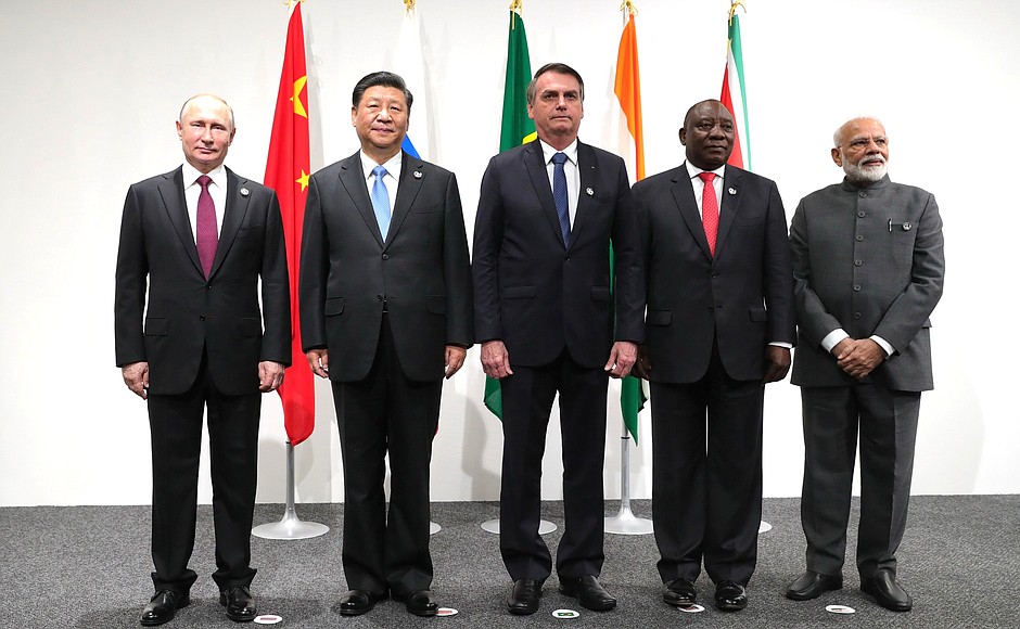 A Coluna nº 07 – Entrevista com Maxim Khomyakov – Os BRICS, o Brasil e o Mundo