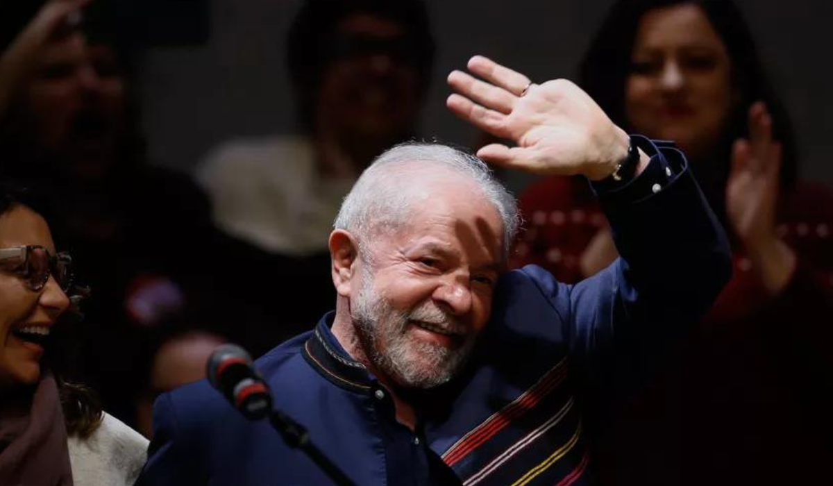 Anita Prestes: Eleger Lula no primeiro turno e organizar, mobilizar e conscientizar os setores populares
